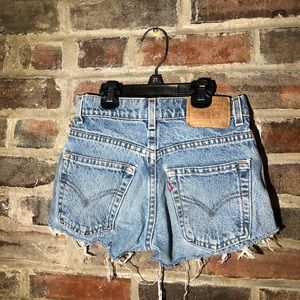 Levi’s cut off shorts